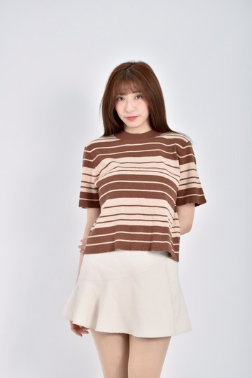 (M) mouggan修身短版質感條紋坑紋棕色短袖上衣