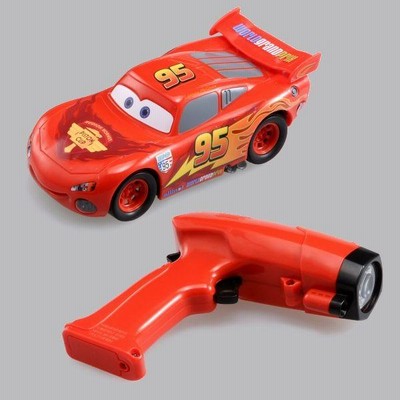 ライトニングマックイーン　Radio Control カーズ レーザーコントロール ライトニング・マックイーン
