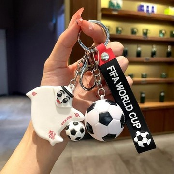 ✨免運可開發票#2022新款卡塔爾世界盃 吉祥物鑰匙扣 掛件足球紀念品 情侶掛飾鑰匙鏈 歐洲杯比賽專用球 世界杯足球