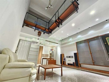 專約龍安文學苑別墅客廳高挑採光明亮通風｜桃園市桃園區國豐六街