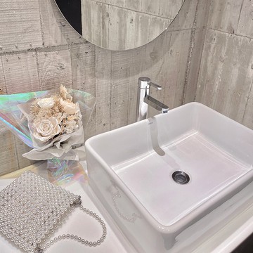 Go with the Flow 永生花束 - Crystal Clear