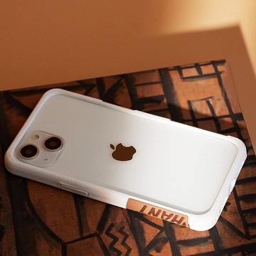 送品牌掛繩 iPhone 14/15系列 EPI 水波紋抗污防摔手機殼-白焦糖