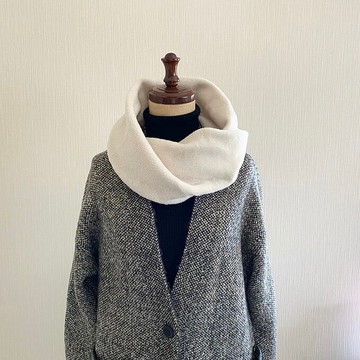 高級鋪棉絨毛造型圍脖 象牙白