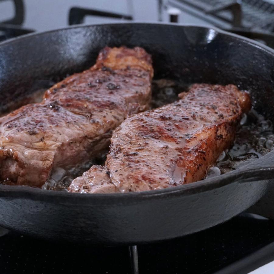 ニュージーランド産 グラスフェッド 牛肉 サーロイン ステーキ 200g 牧草牛 赤身 厚切り 無農薬 ホルモン剤不使用 パスチャーフェッド