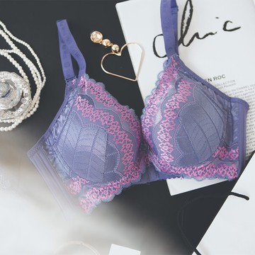 MUMU【B13406】紫色迷戀。深V軟鋼圈高脇邊包覆內衣(單件入)  包覆型內衣台灣製  軟鋼圈內衣 蕾絲刺繡款內衣