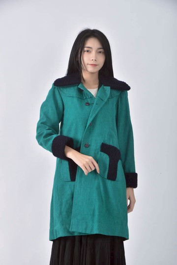 (S) 口袋綠色外套