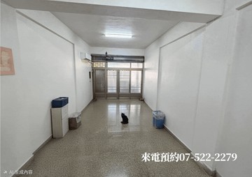 獨家－近草衙捷運站｜臨12米路｜前街後巷店住透天｜高雄市小港區崇本街