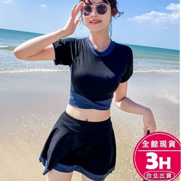 【梨卡】隔日到貨 泳衣 泳裝 兩件式比基尼 運動風比基尼 性感顯瘦泳衣 海邊度假比基尼 學生風 CR893【現貨24H】
