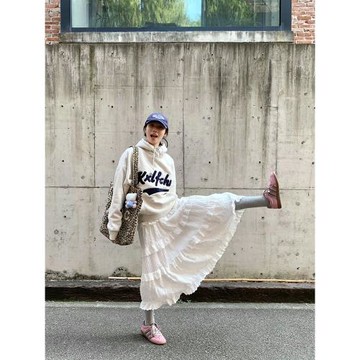 溫柔浪漫鏤空鉤花白色半身裙女春秋中長款高腰A字蕾絲拼接蛋糕裙