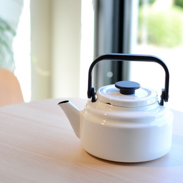 野田琺瑯 日本製琺瑯復古款水壺 白2000ml