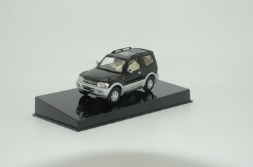 1:43 AUTOart 三菱 帕杰羅 Mitsubishi Pajero 1999 黑色汽車模型