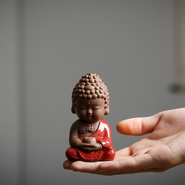 創意迷你陶瓷如來佛茶寵擺件精品花寵可愛小和尚茶臺禪意裝飾茶玩