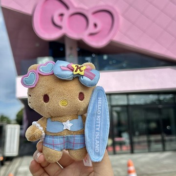 臺灣出貨💥韓國濟州島限定hellokitty黑皮毛絨公仔書包包掛件衝浪板KT貓掛飾