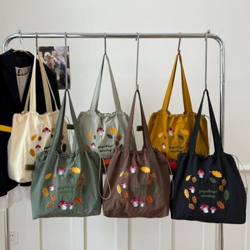 蘑菇刺繡森系復古尼龍托特包大容量刺繡單肩束口包學生上課通勤包