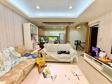 近14期輕屋齡大面寬雙車別墅｜台中市北屯區敦化路一段