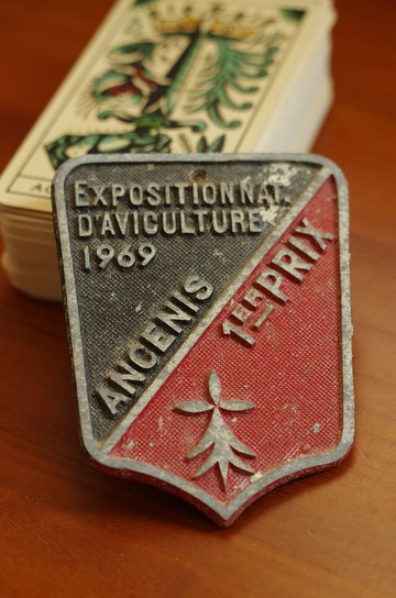 -老又好雜貨-少見法國製農場獎牌 牆面裝飾 擺飾 鳶尾花 w425