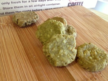 Tuxedo Cat Handmade　塔西躲貓貓 - 烏龍茶燕麥