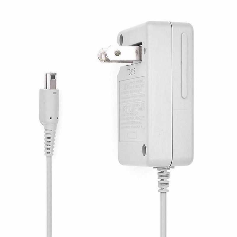 任天堂 - NEWニンテンドー3DSLL、ACアダプター（充電器）、ケース 任天堂 - NEWニンテンドー3DSLL、ACアダプター（充電器