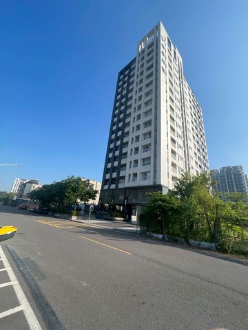 高大特區景觀宅2+1房｜高雄市楠梓區大學十一街