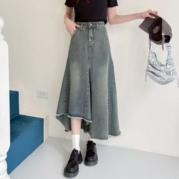 獨家訂製！刷色傘擺不規則牛仔長裙 EX25062352【現貨】