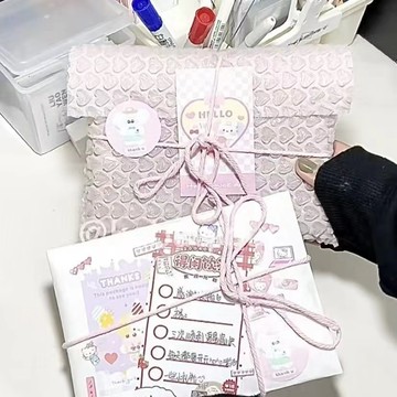 【沐卿_現貨】甜粉愛心 現貨 包裝必備 雙色可選  氣泡袋 包裝 可愛氣泡袋 禮物袋 防震防摔 泡泡紙 小卡打包