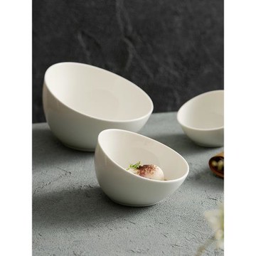斜口沙拉碗高顏值蔬菜水果盤日式陶瓷北歐風醬料碟甜品碗白色餐具