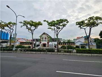 買千坪乙工土地送有牌旅館｜新北市土城區中華路二段