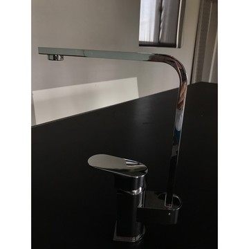 廚房立式混合龍頭/流理台水龍頭/廚房水龍頭/立式水龍頭，檯面，旋轉龍頭  （0260）