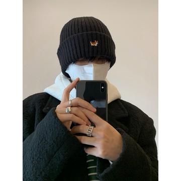 特價🥇秋冬男女衕款卡通小狗刺繡針織毛綫帽子保暖百搭韓版護耳冷帽潮流毛絨男生帽子 針織保暖滑雪帽 大頭圍棉帽 堆堆毛帽 N