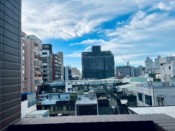 巨城三民學區綠盛世採光無限視野戶｜新竹市東區中央路