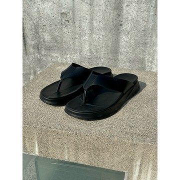 VOYEZ｜🇰🇷厚底增高橡膠拖鞋｜極簡百搭・舒適顯腿長