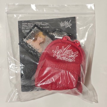 ⭐韩国代购正版预售⭐NMIXX 爻 爱豆驿站快闪 小包钥匙扣 mini bag keyring jiwoo【10月12日