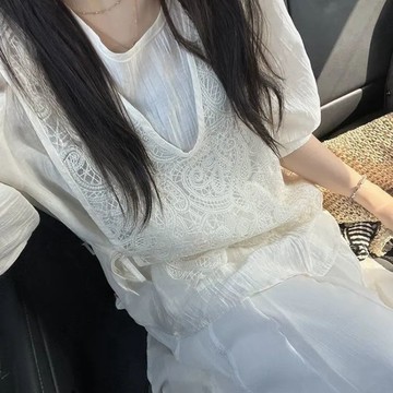 甜美超仙 蕾絲假兩件短袖襯衫女春夏季洋氣寬鬆顯瘦5分袖t恤上衣 夏季蕾絲圓領短袖上衣女 氣質名媛風短袖衫女