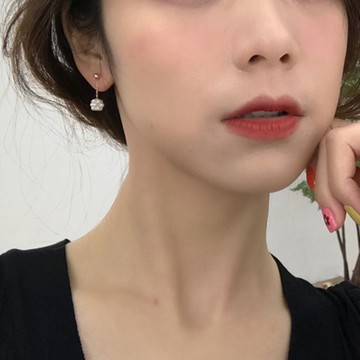 帶珍珠耳環的少女款潮氣質高級設計感小眾耳釘復古港風百搭耳飾女