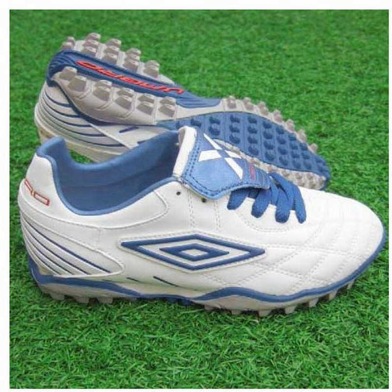 ミルトンtr Jr ホワイト ブルー Umbro アンブロ サッカージュニアトレーニングシューズuts31jwb 通販 Lineポイント最大0 5 Get Lineショッピング