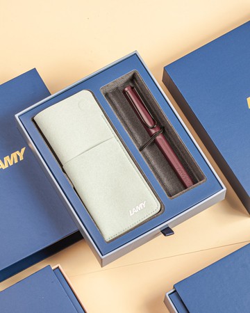 【雷雕刻字】LAMY 鋼珠筆 磁吸筆套禮盒  / SAFARI / 紫紅色