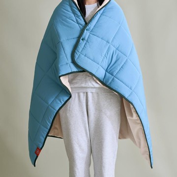 【預購】【加長型】防塵隨行保暖披肩毯 ( 含收納袋 ) 米白 + 收納袋 ( 綠 )