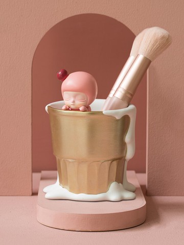 小甜甜創意學女生化妝刷筆筒收納盒辦公室桌面斜插式兒童可愛擺件