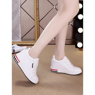 內增高小白鞋女真皮內真高厚底白色休閑運動鞋旅游松糕鞋秋冬鞋子