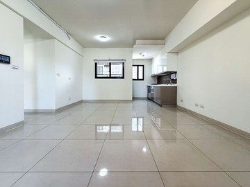 【裔勢代】近R15捷運｜露臺戶三房平車｜綵淨｜高雄市左營區曾子路