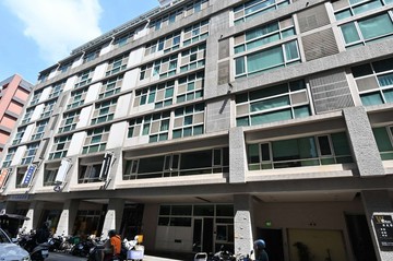 行情下開價～逢甲U行館-拎包住新裝修｜台中市西屯區寶慶街