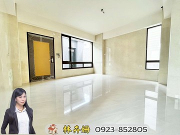 卉姍專任｜大地坪獨立側院可停四車｜獨棟邊間電梯別墅｜台中市西屯區福順路