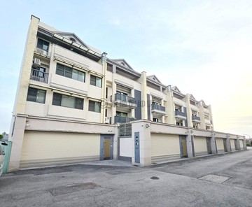 近橋科【高巢新都心】邊間｜五大套房｜併排雙車墅｜高雄市燕巢區角宿路