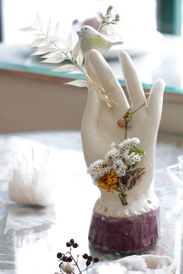 純手捏女人手形陶瓷擺飾/飾品展示座