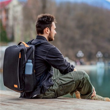 Nordace Siena Pro 17 吋電腦後背包 - 黑色