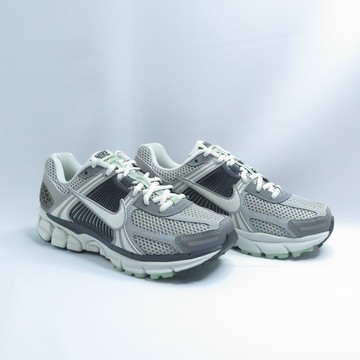 NIKE FB8825001 W Zoom Vomero 5 女款 休閒鞋 緩震 灰/卵石灰【iSport愛運動】
