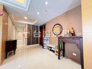 A9前段/麗林國小鈄對面_獨層4房露台戶_B1車位｜新北市林口區公園路