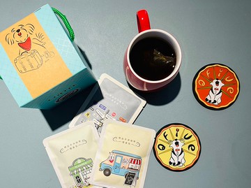 Q Family -Q five 聯名原創杯墊