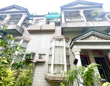 新陽明山莊雙車別墅｜台中市北屯區東山路二段