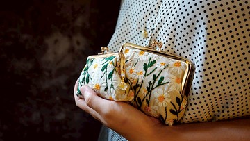 卡片收納/零錢包/口金包/刺繡/小花刺繡方形收納口金包